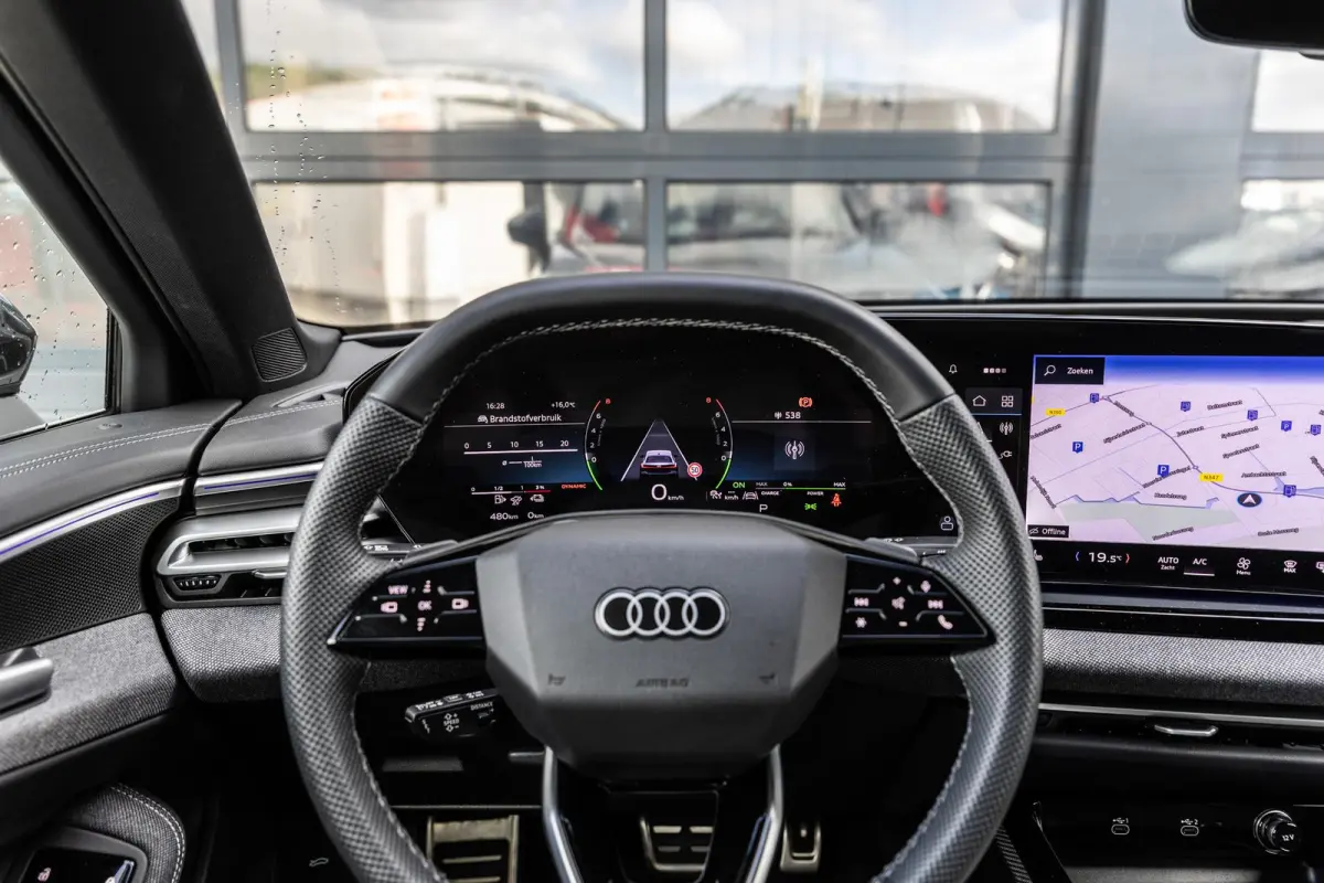 Limousine 2.0 299pk quattro S edition | MMI Bijrijdersscherm | Sfeerverlichting Pro | Carbon Inleg | 360 Camera | Matrix LED