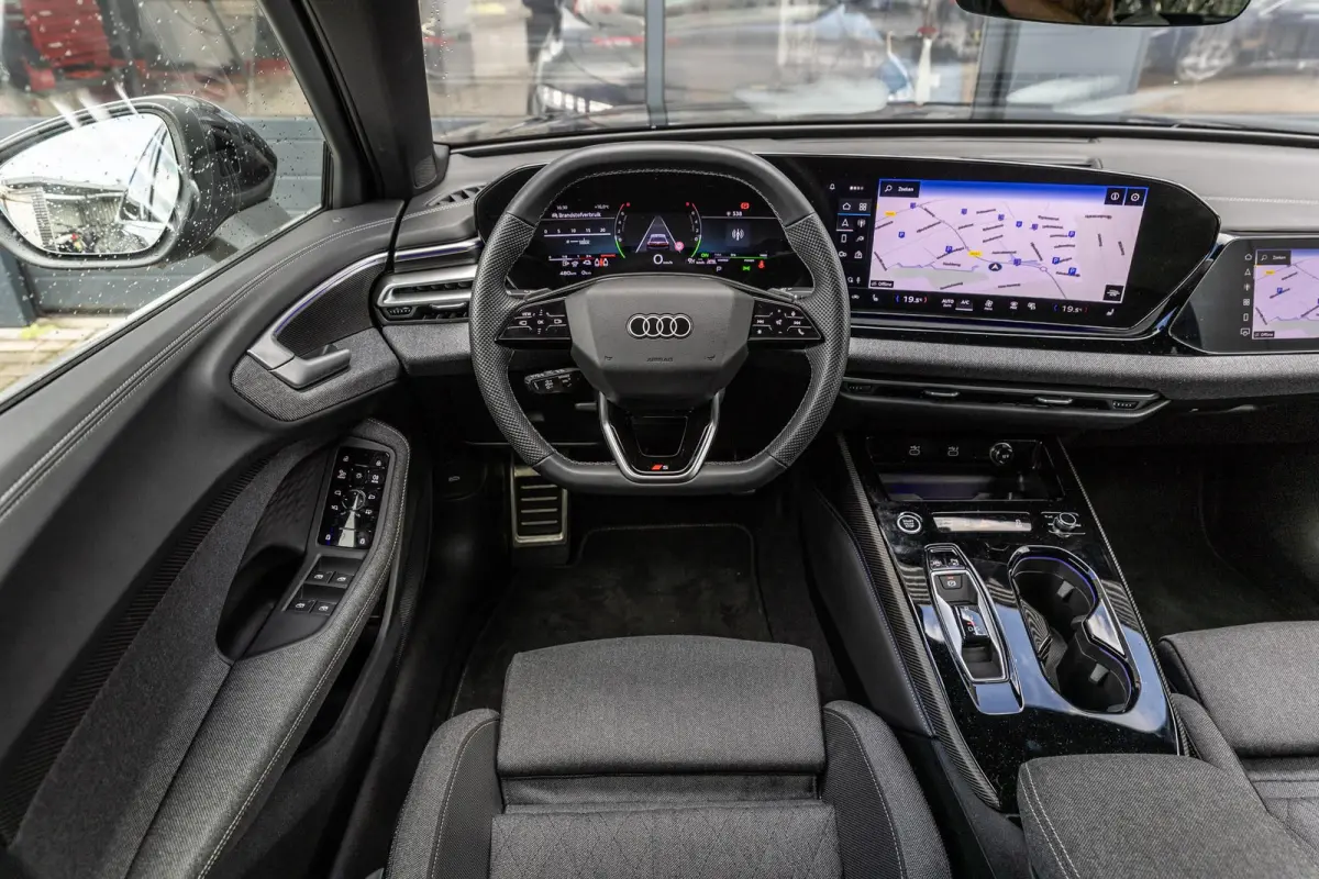 Limousine 2.0 299pk quattro S edition | MMI Bijrijdersscherm | Sfeerverlichting Pro | Carbon Inleg | 360 Camera | Matrix LED