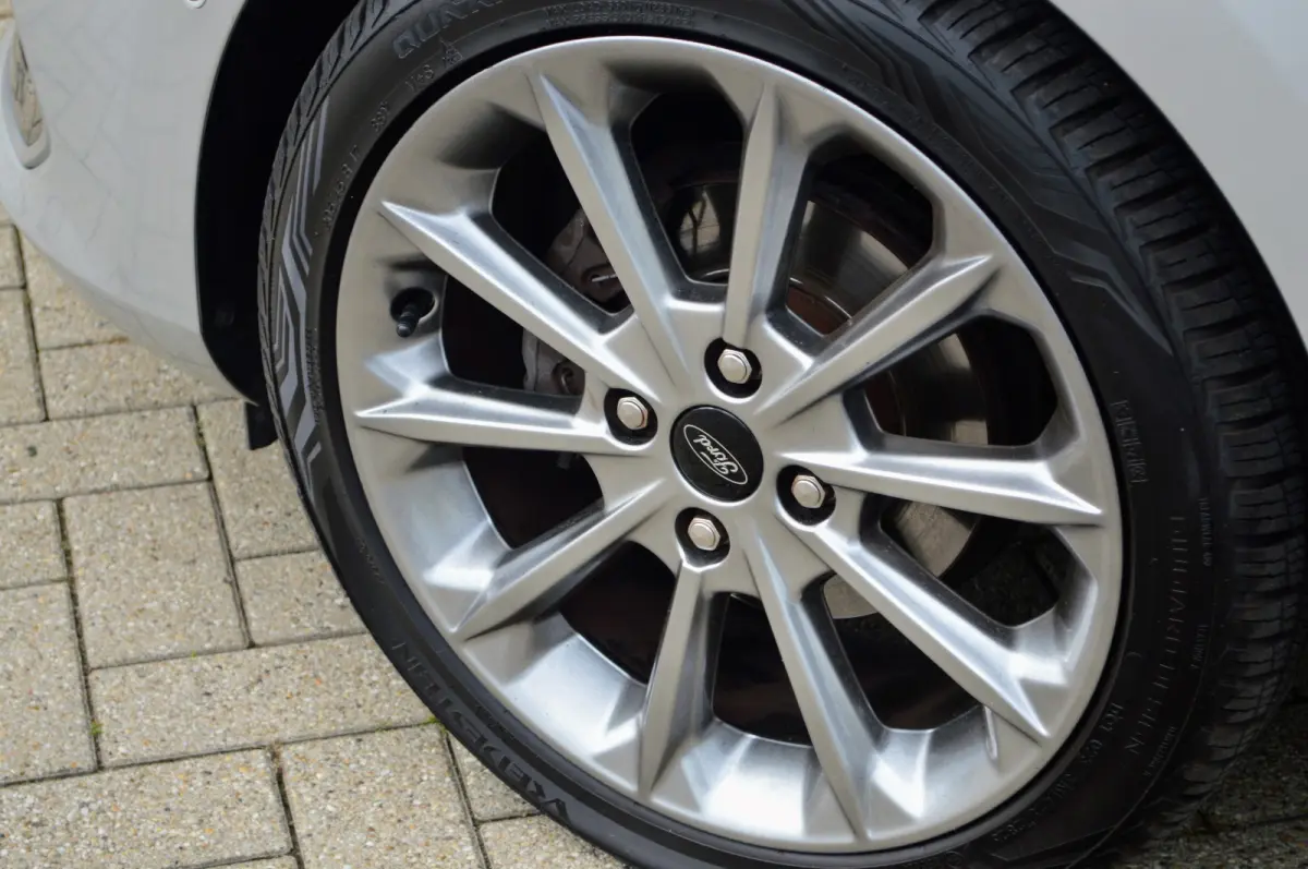 1.0 EcoBoost Vignale