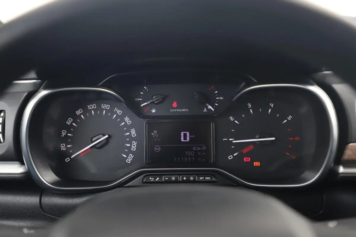 1.2 PureTech Shine Navigatie Achteruitrijcamera 17 inch LMV Carplay Android Clima Cruise Rijstrooksensor