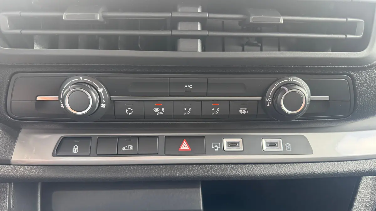 EV L2H1 75KWH 136PK SOH 96,13% / NAVI / AIRCO / LED / PDC / CAMERA / APPLE CARPLAY / 1E EIGENAAR !!