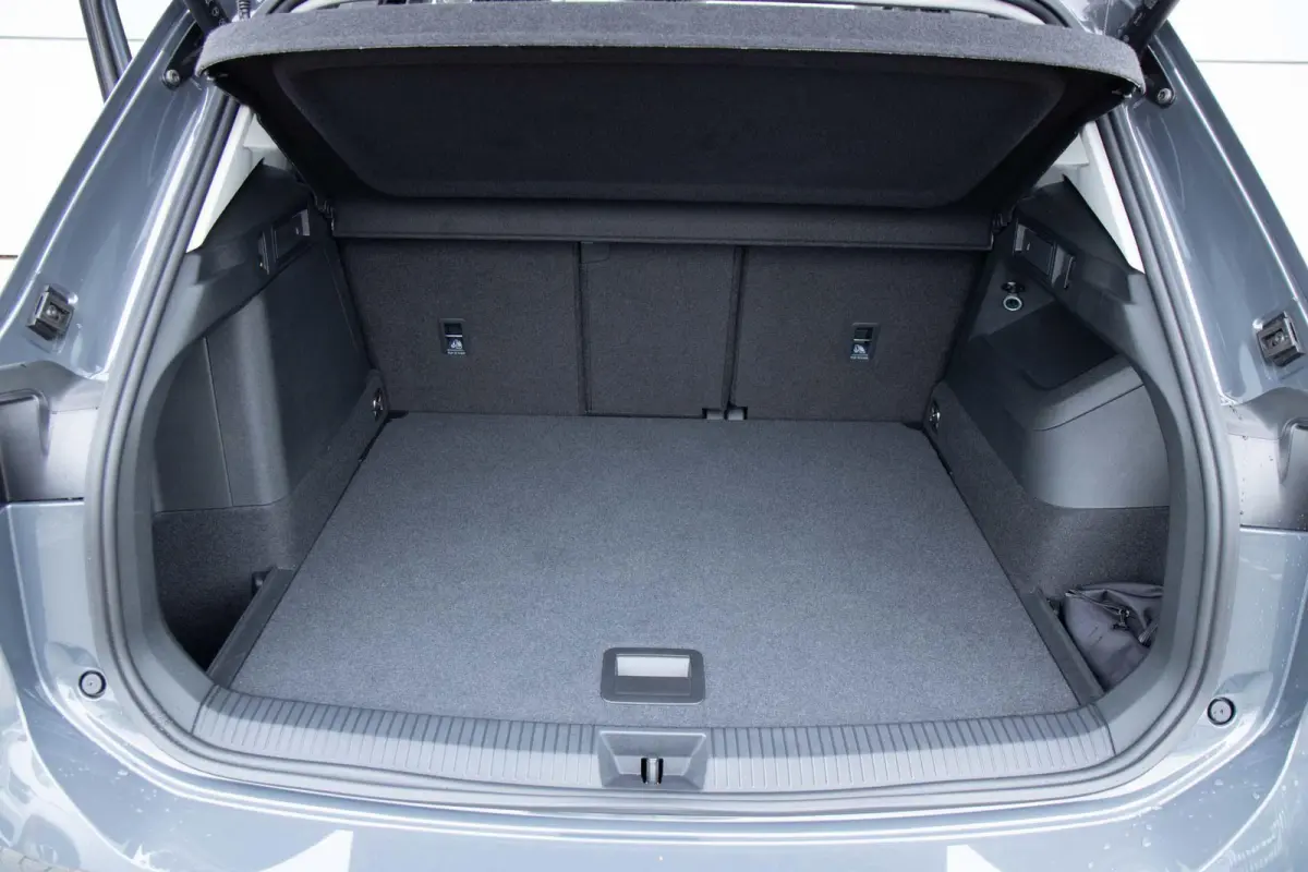 1.5 eHybrid 204pk Life | Trekhaak Elektrisch Uitklapbaar | Voorstoelen Verwarmd | Cruise Control Adaptief