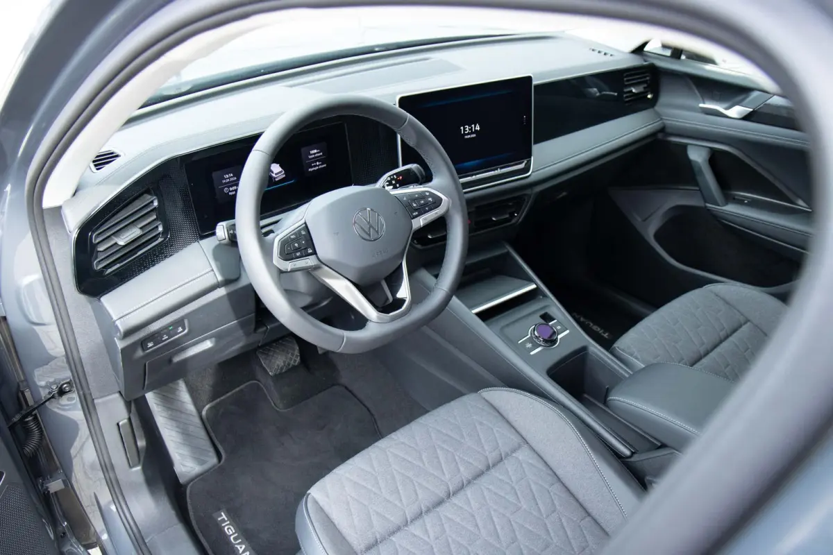 1.5 eHybrid 204pk Life | Trekhaak Elektrisch Uitklapbaar | Voorstoelen Verwarmd | Cruise Control Adaptief