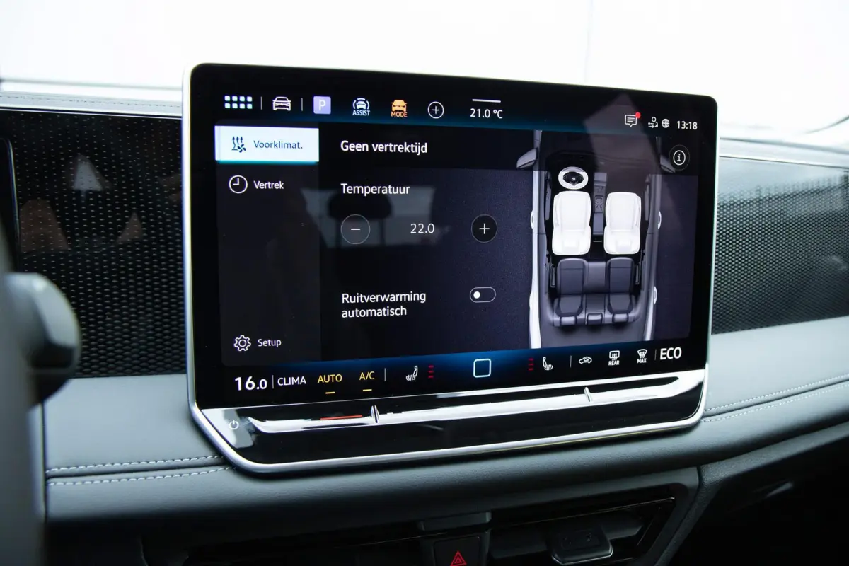 1.5 eHybrid 204pk Life | Trekhaak Elektrisch Uitklapbaar | Voorstoelen Verwarmd | Cruise Control Adaptief