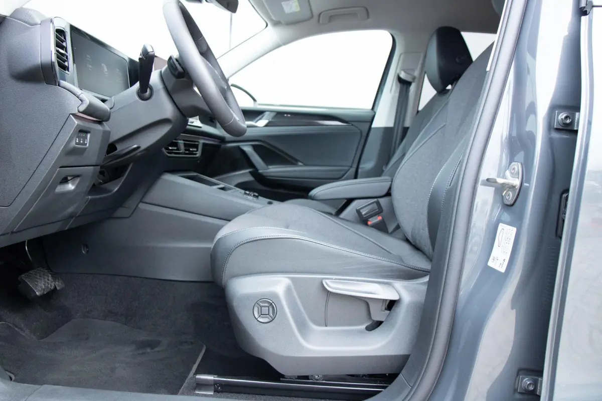 1.5 eHybrid 204pk Life | Trekhaak Elektrisch Uitklapbaar | Voorstoelen Verwarmd | Cruise Control Adaptief