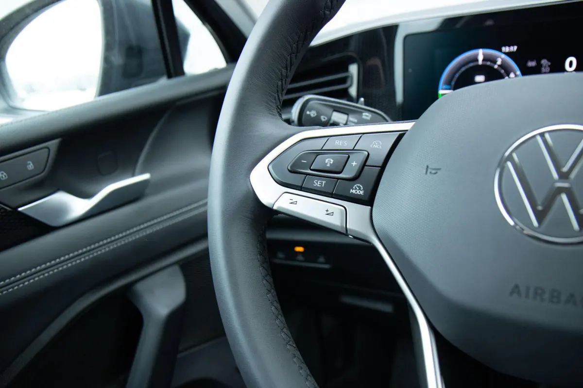 1.5 eHybrid 204pk Life | Trekhaak Elektrisch Uitklapbaar | Voorstoelen Verwarmd | Cruise Control Adaptief