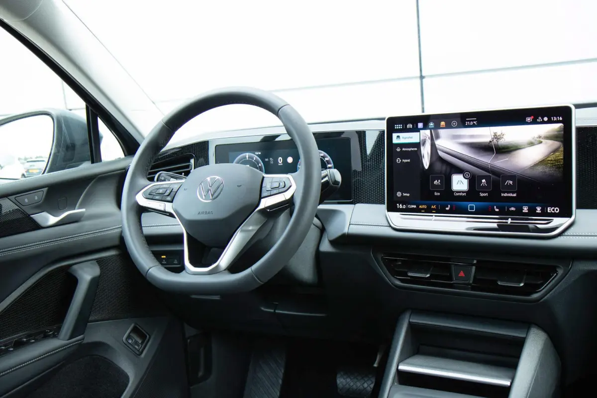 1.5 eHybrid 204pk Life | Trekhaak Elektrisch Uitklapbaar | Voorstoelen Verwarmd | Cruise Control Adaptief