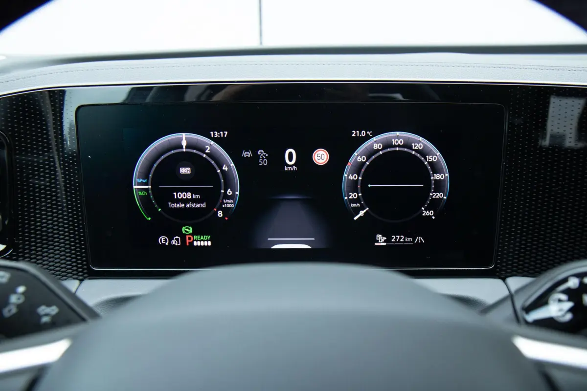 1.5 eHybrid 204pk Life | Trekhaak Elektrisch Uitklapbaar | Voorstoelen Verwarmd | Cruise Control Adaptief