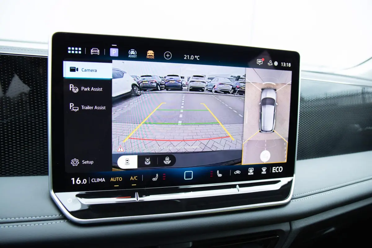 1.5 eHybrid 204pk Life | Trekhaak Elektrisch Uitklapbaar | Voorstoelen Verwarmd | Cruise Control Adaptief