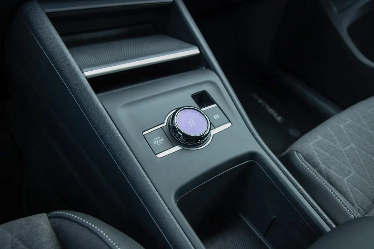 1.5 eHybrid 204pk Life | Trekhaak Elektrisch Uitklapbaar | Voorstoelen Verwarmd | Cruise Control Adaptief