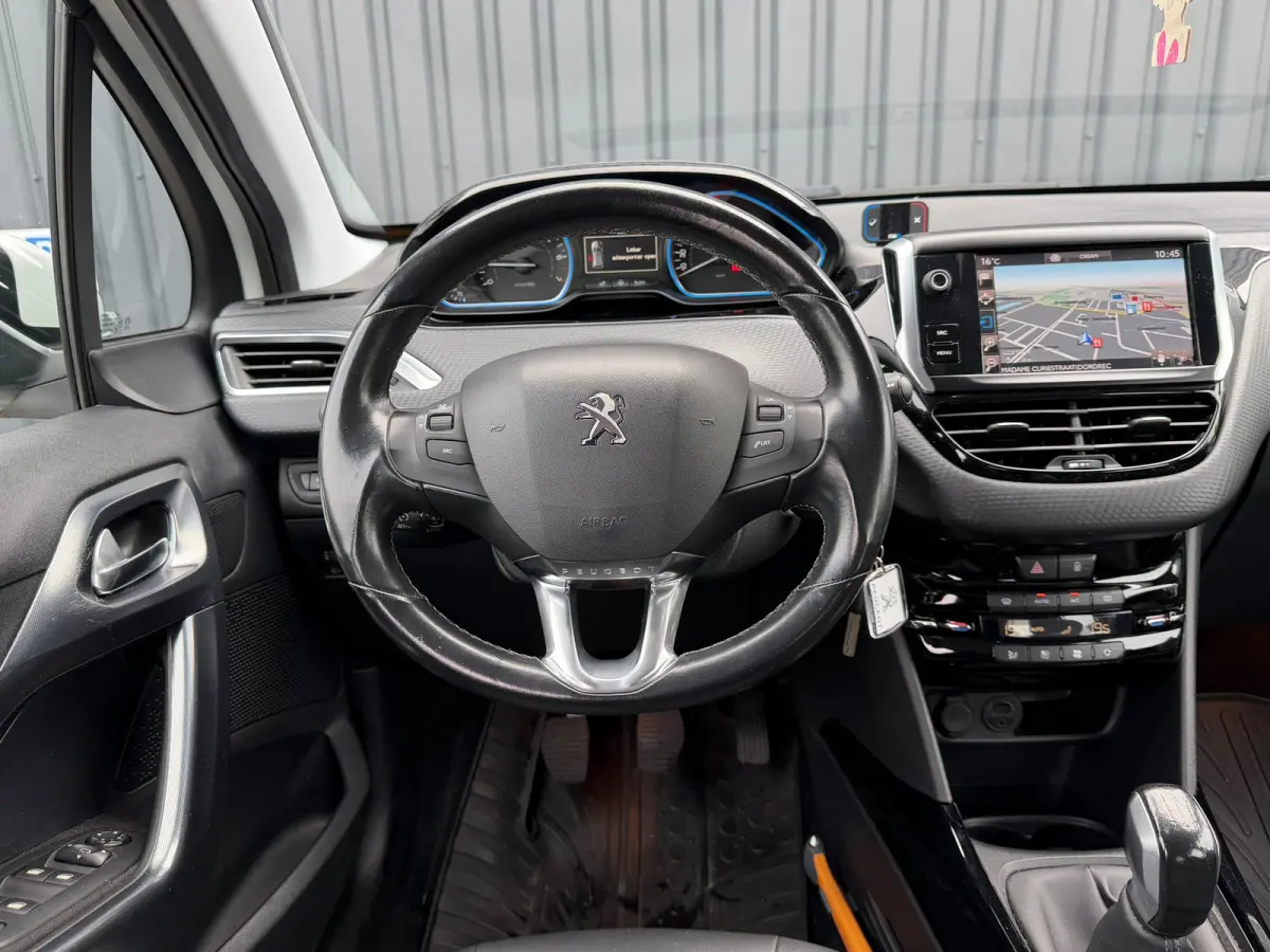 1.2 PureTech Allure Camera| Distributie verv bij 99.538km|Dealer Onderh