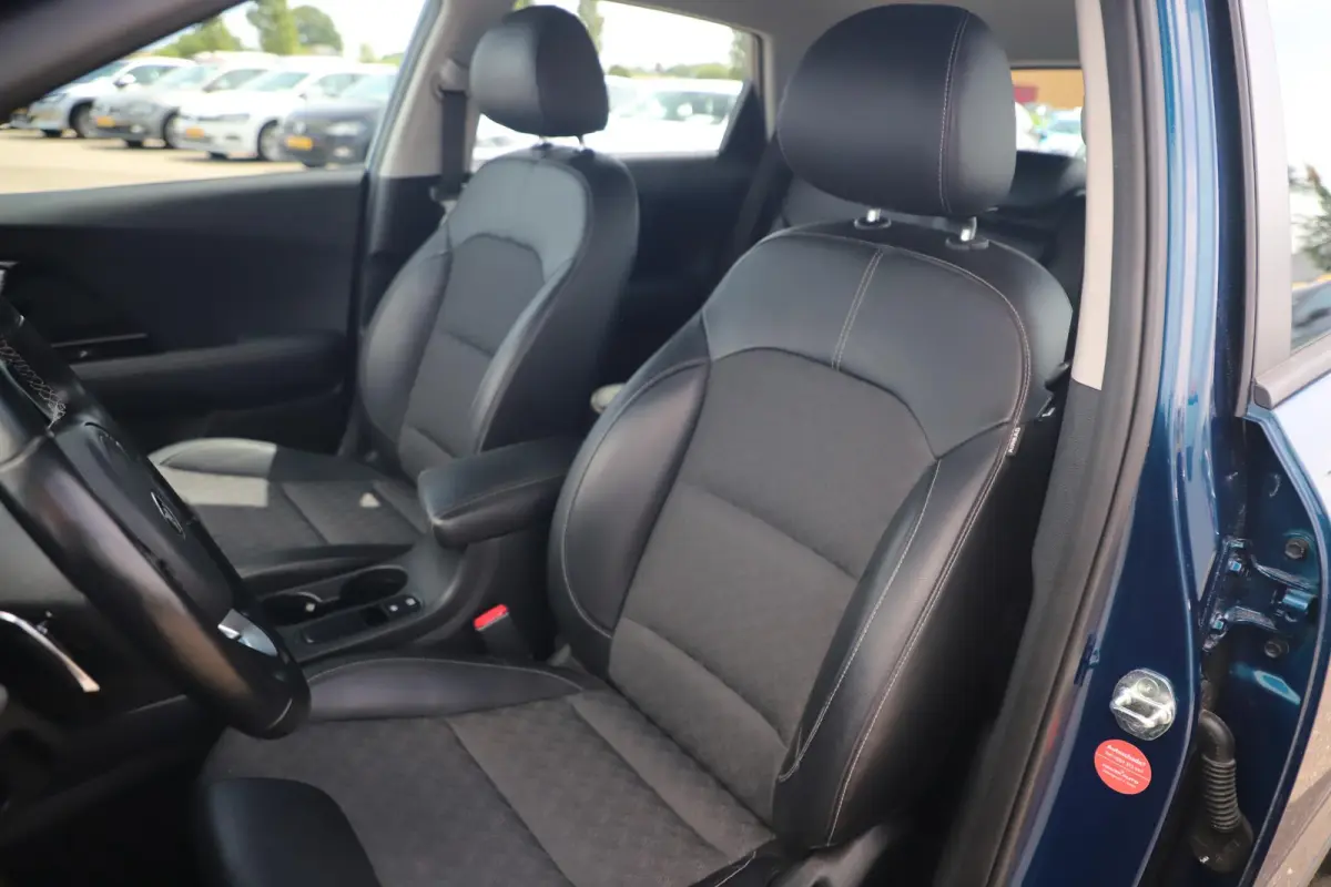 1.6 GDi Hybrid DynamicLine Automaat Half Leder Navigatie Camera Adaptive Cruise Lane Assist Clima Carplay Android