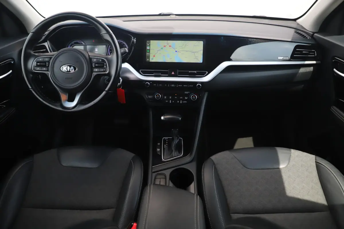 1.6 GDi Hybrid DynamicLine Automaat Half Leder Navigatie Camera Adaptive Cruise Lane Assist Clima Carplay Android
