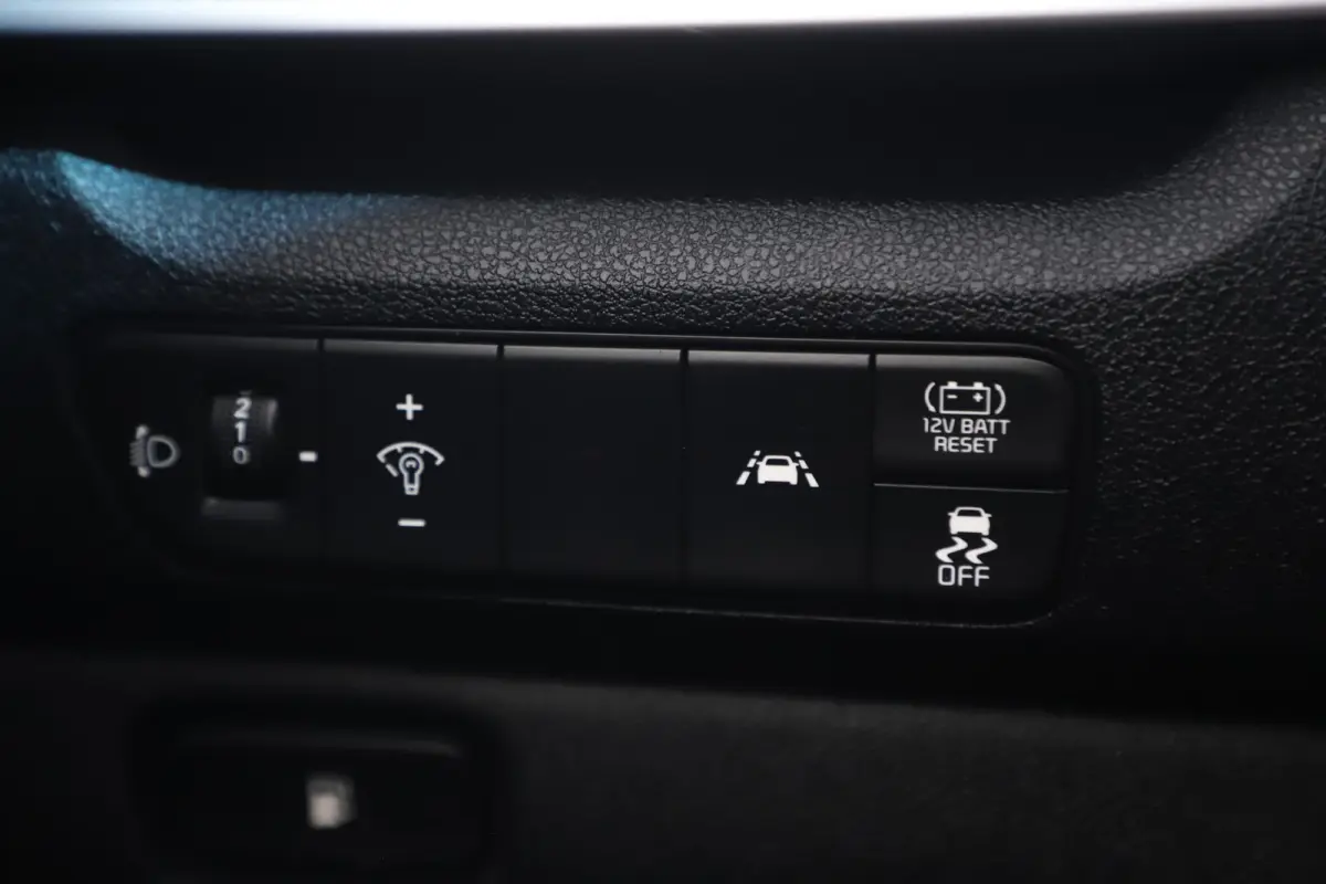 1.6 GDi Hybrid DynamicLine Automaat Half Leder Navigatie Camera Adaptive Cruise Lane Assist Clima Carplay Android