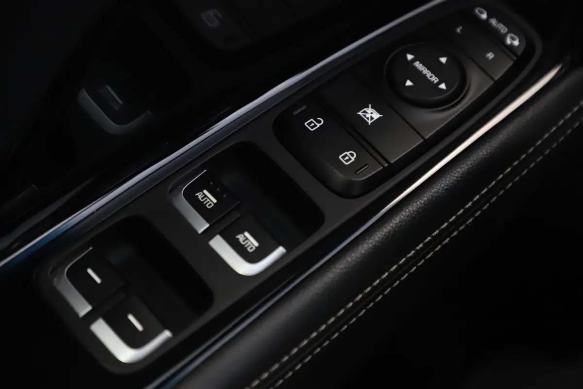 1.6 GDi Hybrid DynamicLine Automaat Half Leder Navigatie Camera Adaptive Cruise Lane Assist Clima Carplay Android