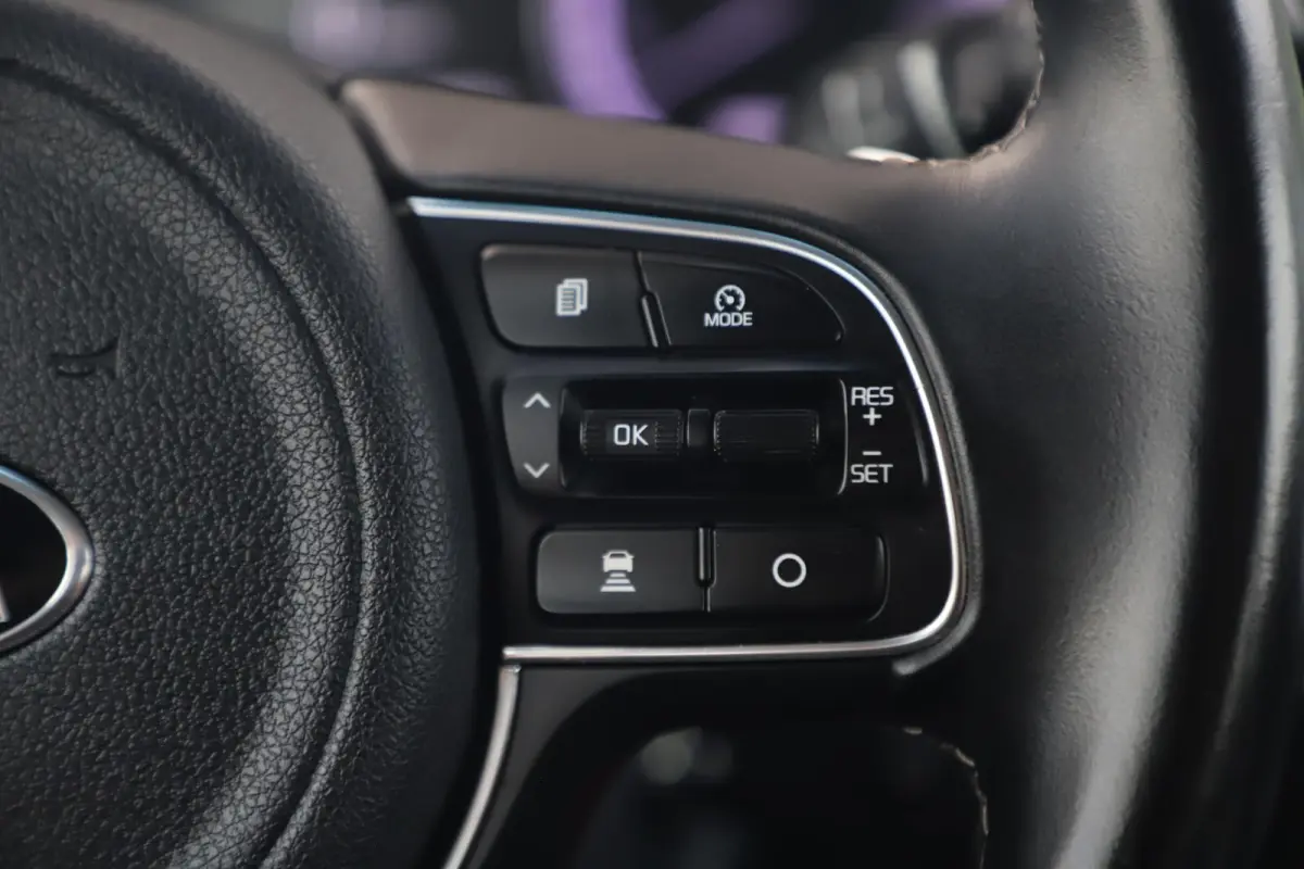 1.6 GDi Hybrid DynamicLine Automaat Half Leder Navigatie Camera Adaptive Cruise Lane Assist Clima Carplay Android