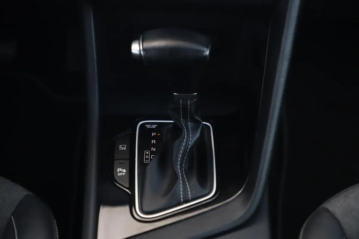 1.6 GDi Hybrid DynamicLine Automaat Half Leder Navigatie Camera Adaptive Cruise Lane Assist Clima Carplay Android