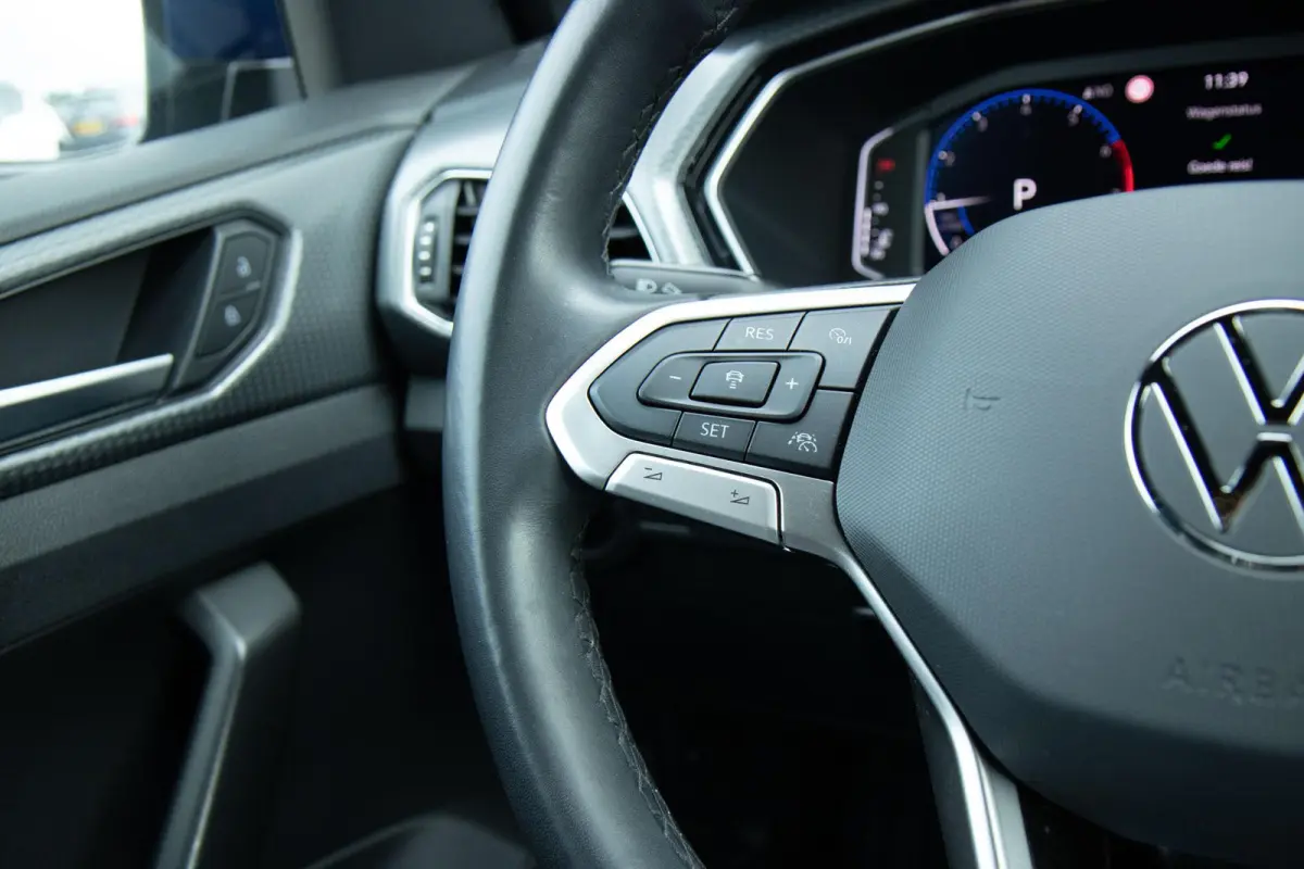 1.0 TSI 110pk DSG R-Line | Voorstoelen Verwarmd | Apple Carplay/Android Auto | Cruise Control Adaptief