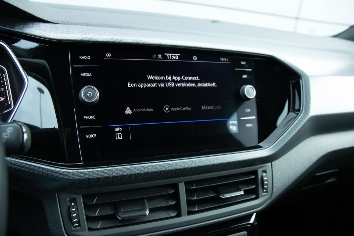 1.0 TSI 110pk DSG R-Line | Voorstoelen Verwarmd | Apple Carplay/Android Auto | Cruise Control Adaptief