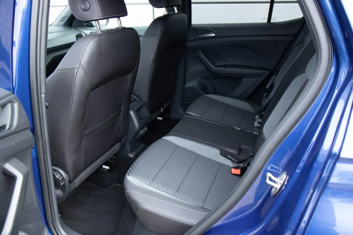 1.0 TSI 110pk DSG R-Line | Voorstoelen Verwarmd | Apple Carplay/Android Auto | Cruise Control Adaptief