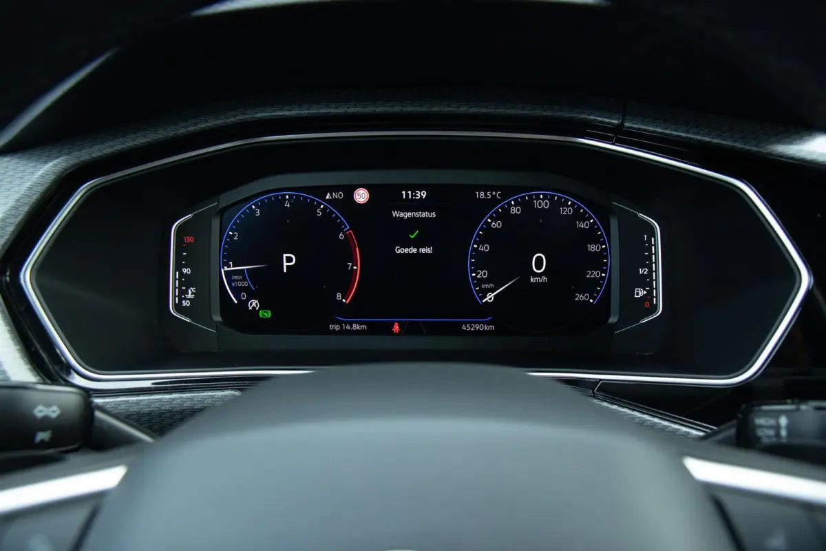 1.0 TSI 110pk DSG R-Line | Voorstoelen Verwarmd | Apple Carplay/Android Auto | Cruise Control Adaptief
