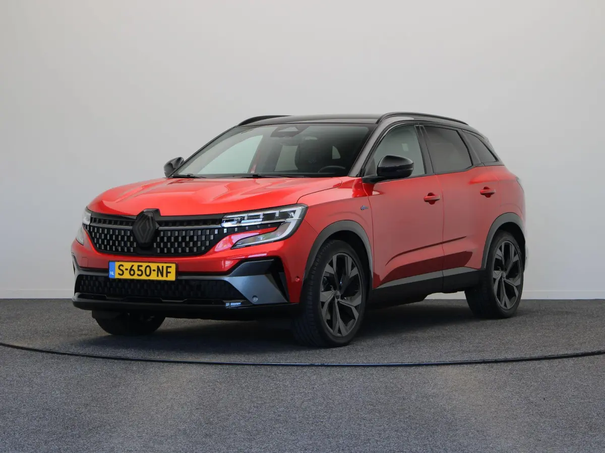 E-Tech full hybrid 200pk techno esprit Alpine | Elektrische achterklep | Cruise Control | Climate Control | Stuurwielverwarming | Trekhaak | Achteruitrijcamera | Apple carplay/Android auto |