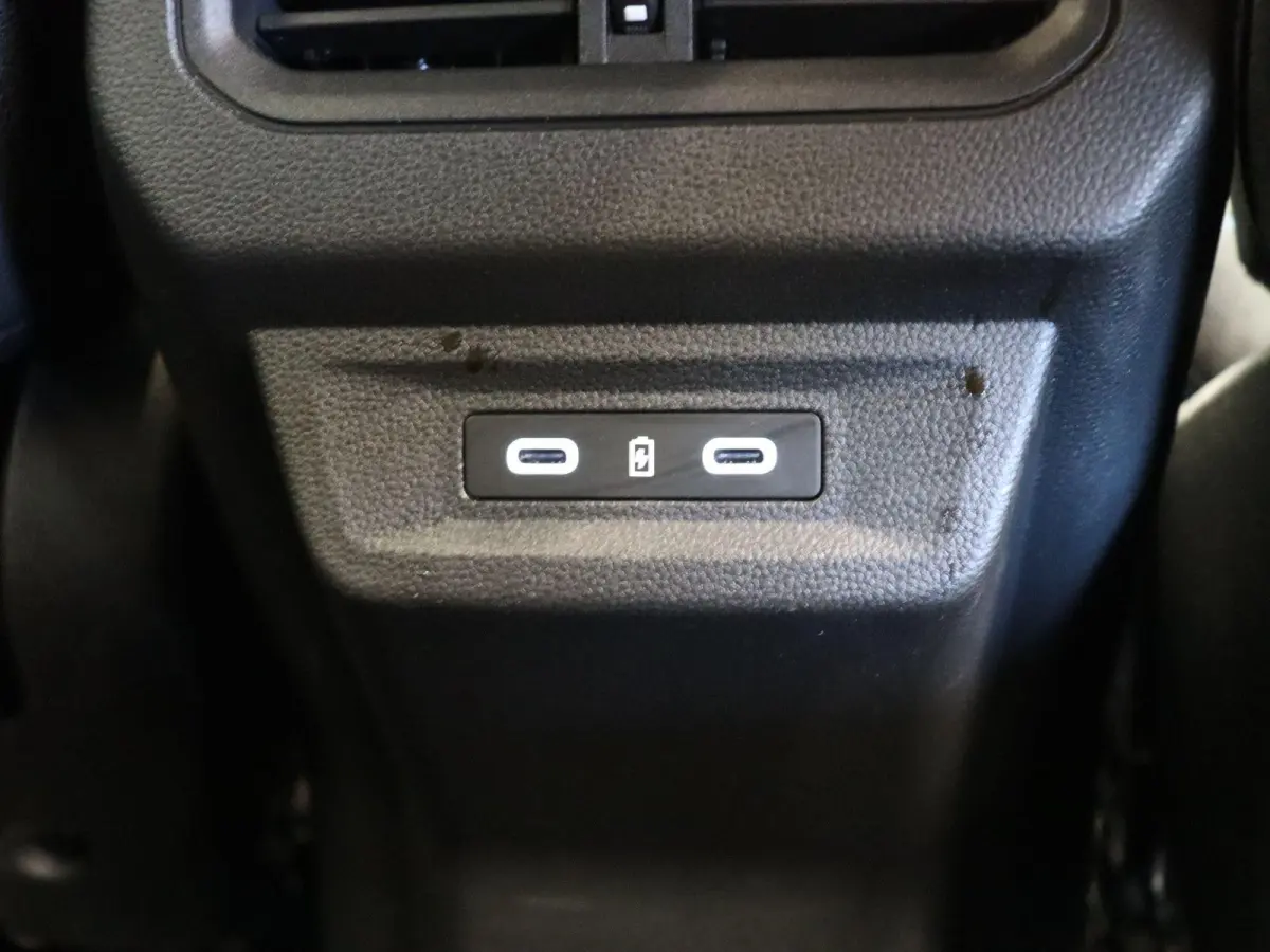 E-Tech full hybrid 200pk techno esprit Alpine | Elektrische achterklep | Cruise Control | Climate Control | Stuurwielverwarming | Trekhaak | Achteruitrijcamera | Apple carplay/Android auto |