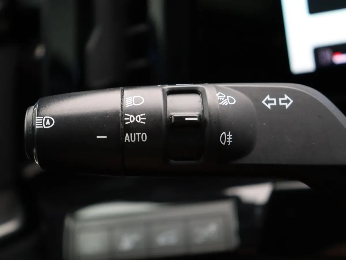 E-Tech full hybrid 200pk techno esprit Alpine | Elektrische achterklep | Cruise Control | Climate Control | Stuurwielverwarming | Trekhaak | Achteruitrijcamera | Apple carplay/Android auto |