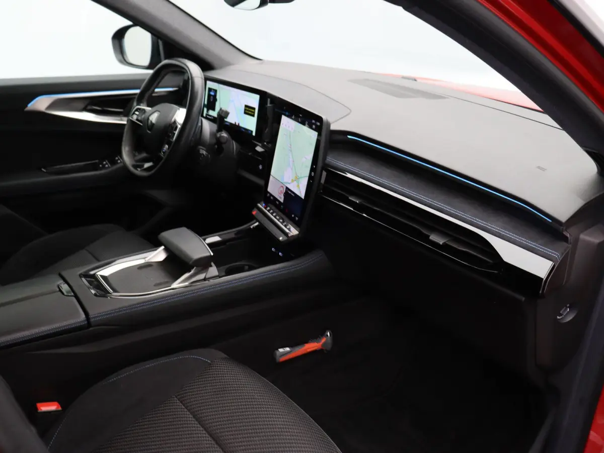 E-Tech full hybrid 200pk techno esprit Alpine | Elektrische achterklep | Cruise Control | Climate Control | Stuurwielverwarming | Trekhaak | Achteruitrijcamera | Apple carplay/Android auto |