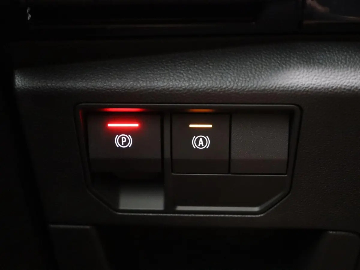 E-Tech full hybrid 200pk techno esprit Alpine | Elektrische achterklep | Cruise Control | Climate Control | Stuurwielverwarming | Trekhaak | Achteruitrijcamera | Apple carplay/Android auto |