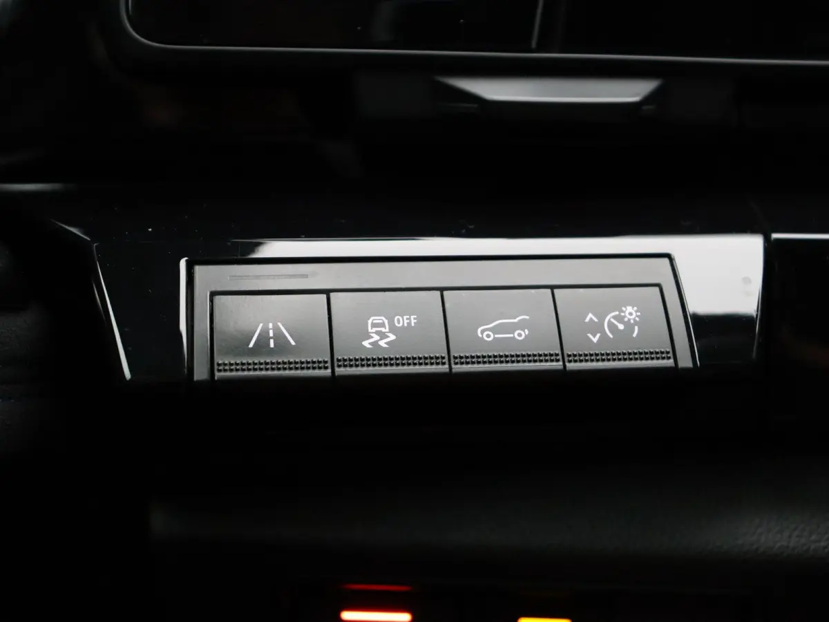 E-Tech full hybrid 200pk techno esprit Alpine | Elektrische achterklep | Cruise Control | Climate Control | Stuurwielverwarming | Trekhaak | Achteruitrijcamera | Apple carplay/Android auto |
