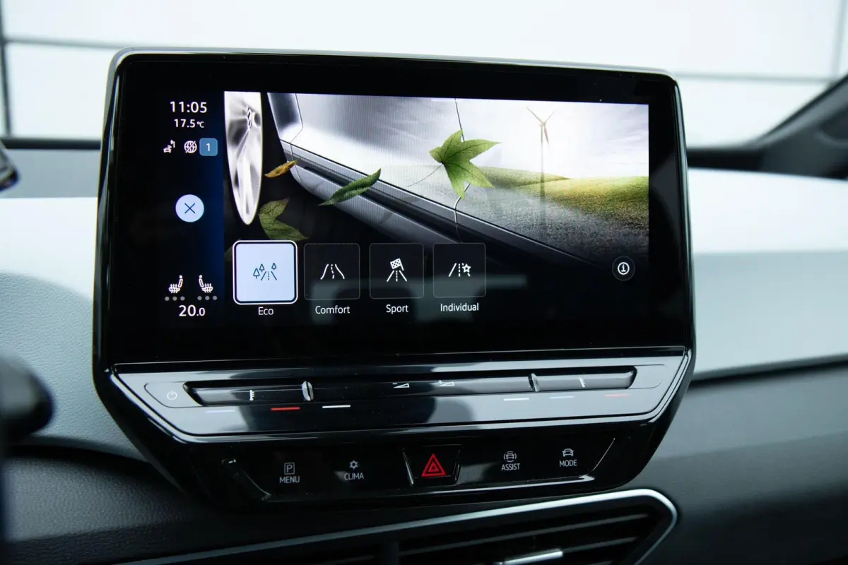 204pk Pro Edition Advantage 58 kWh | SoH 94% | Apple Carplay/Android Auto | Adaptive Cruise| Voorstoelen Verwarmd | 18'' Velgen