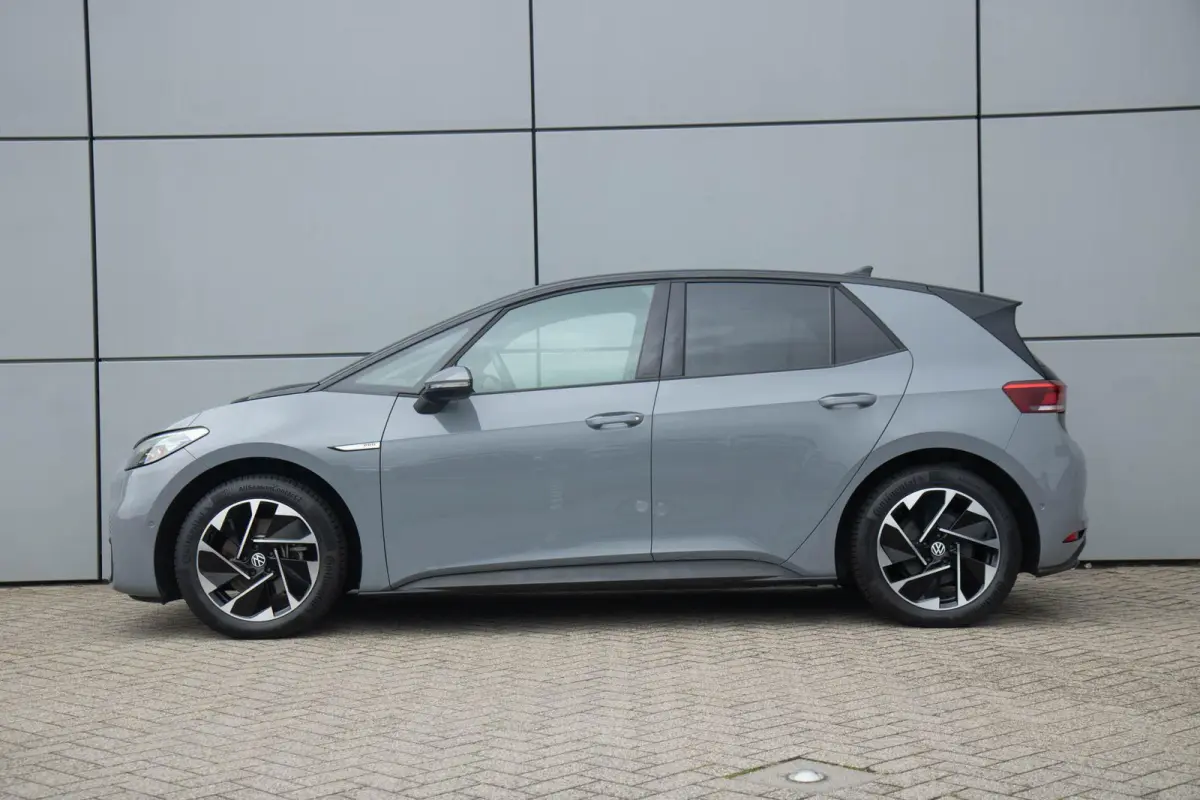 204pk Pro Edition Advantage 58 kWh | SoH 94% | Apple Carplay/Android Auto | Adaptive Cruise| Voorstoelen Verwarmd | 18'' Velgen