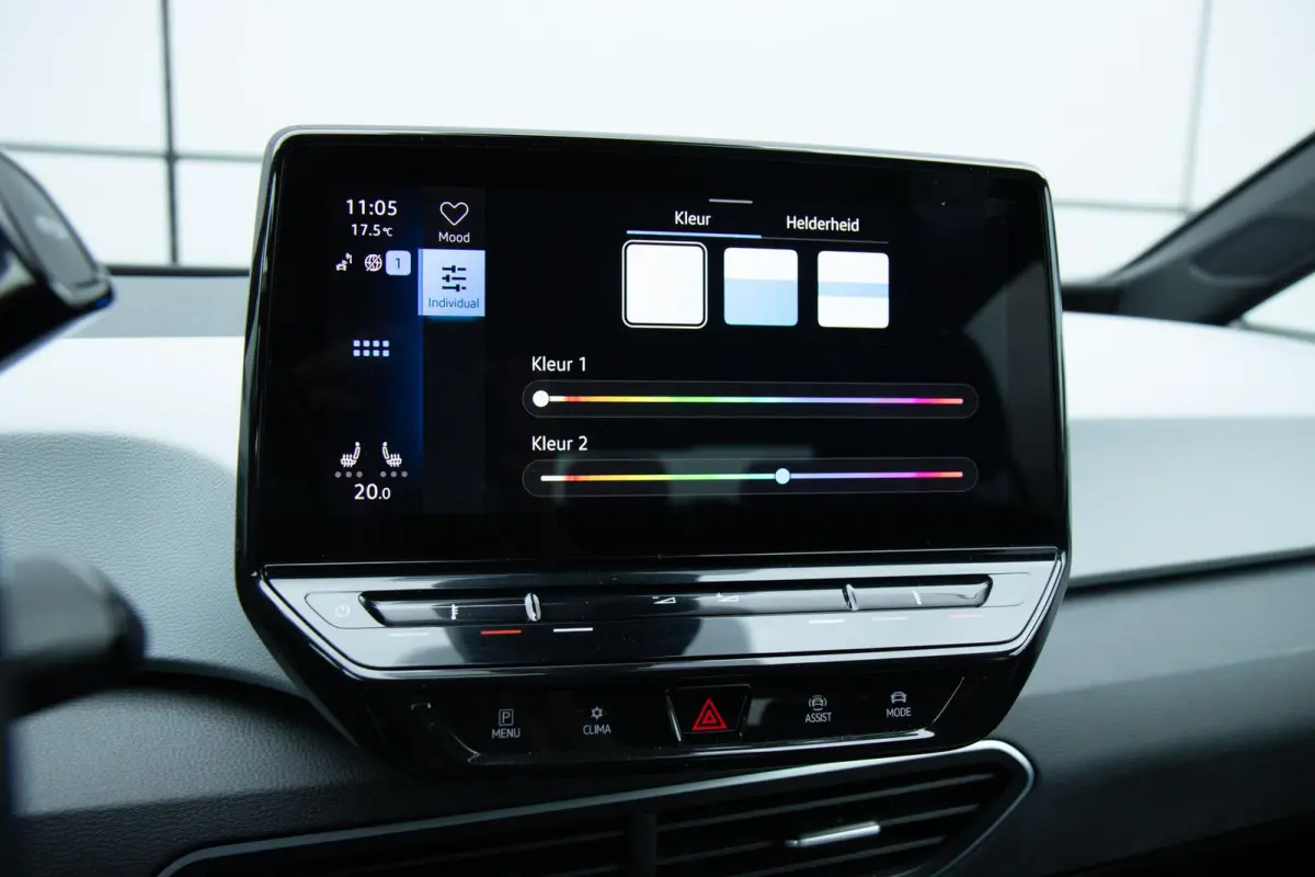 204pk Pro Edition Advantage 58 kWh | SoH 94% | Apple Carplay/Android Auto | Adaptive Cruise| Voorstoelen Verwarmd | 18'' Velgen