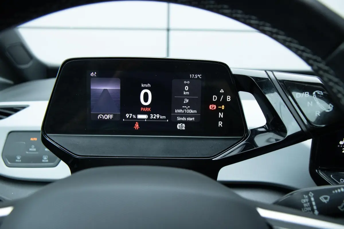 204pk Pro Edition Advantage 58 kWh | SoH 94% | Apple Carplay/Android Auto | Adaptive Cruise| Voorstoelen Verwarmd | 18'' Velgen