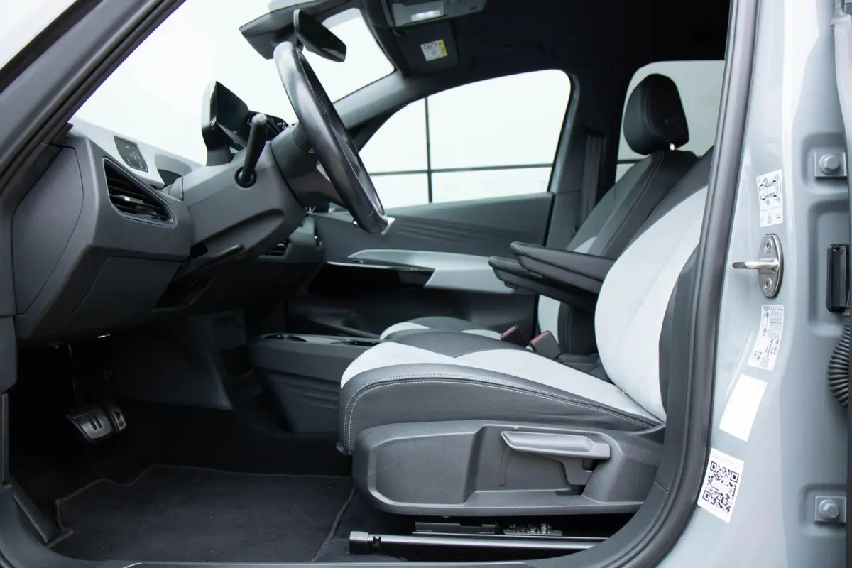 204pk Pro Edition Advantage 58 kWh | SoH 94% | Apple Carplay/Android Auto | Adaptive Cruise| Voorstoelen Verwarmd | 18'' Velgen