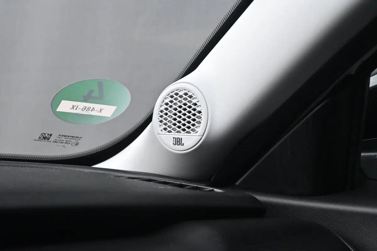 1.2 Altitude 100pk | Navigatie | Climate Control | Elektr. Achterklep | Achteruitrijcamera | Adaptive Cruise  !!