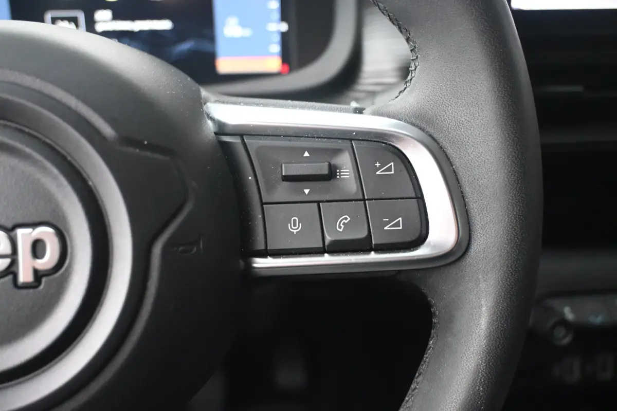 1.2 Altitude 100pk | Navigatie | Climate Control | Elektr. Achterklep | Achteruitrijcamera | Adaptive Cruise  !!