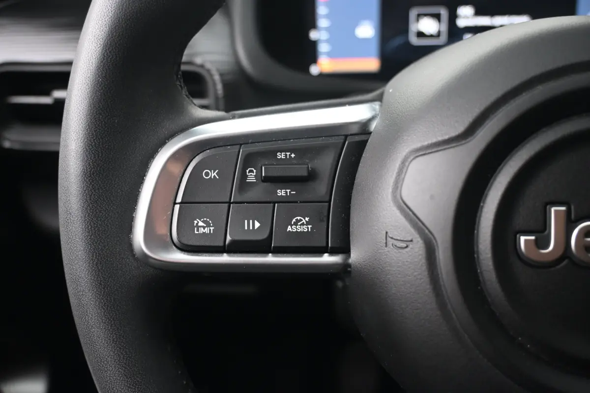 1.2 Altitude 100pk | Navigatie | Climate Control | Elektr. Achterklep | Achteruitrijcamera | Adaptive Cruise  !!