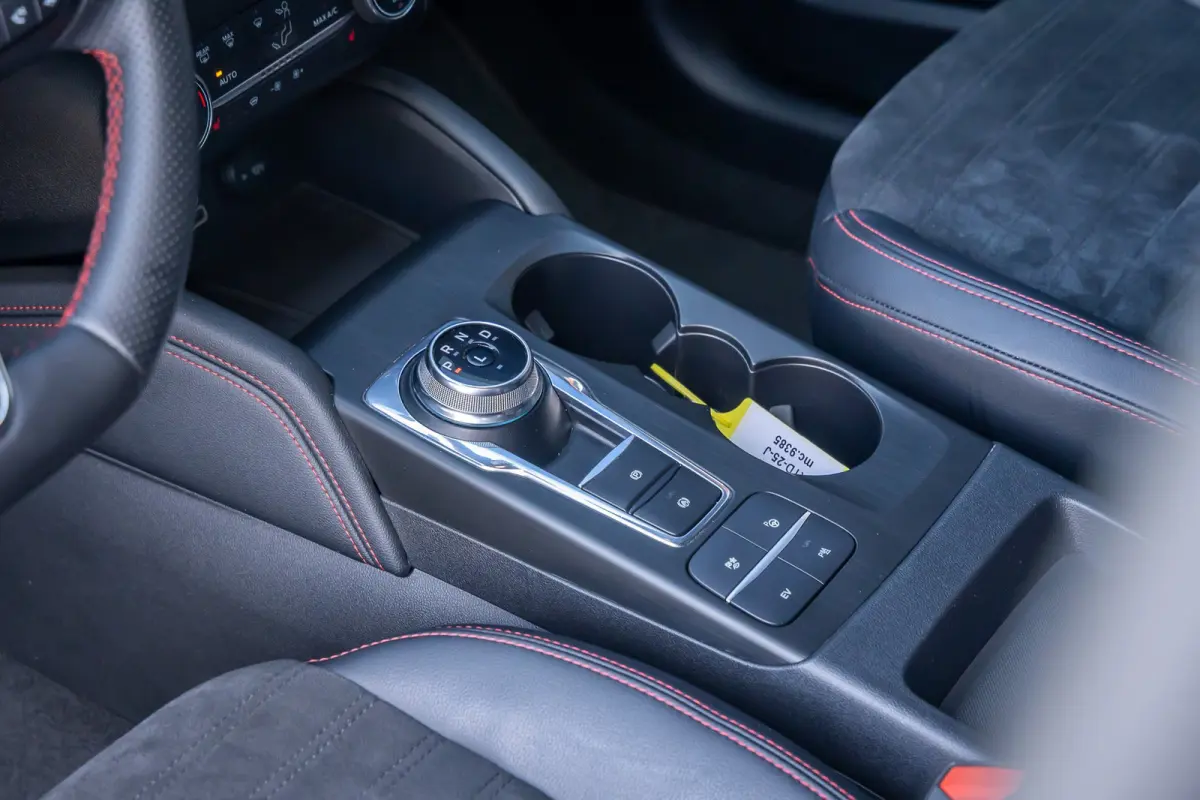 2.5 PHEV ST-Line X Trekhaak | Dodehoek detectie | Stoel- Stuurverwarming | Parkeersensoren | Keyless | Elek. Achterklep | Dodehoek Detectie | B&O | Apple Carplay/Android Auto | Achteruitrijc