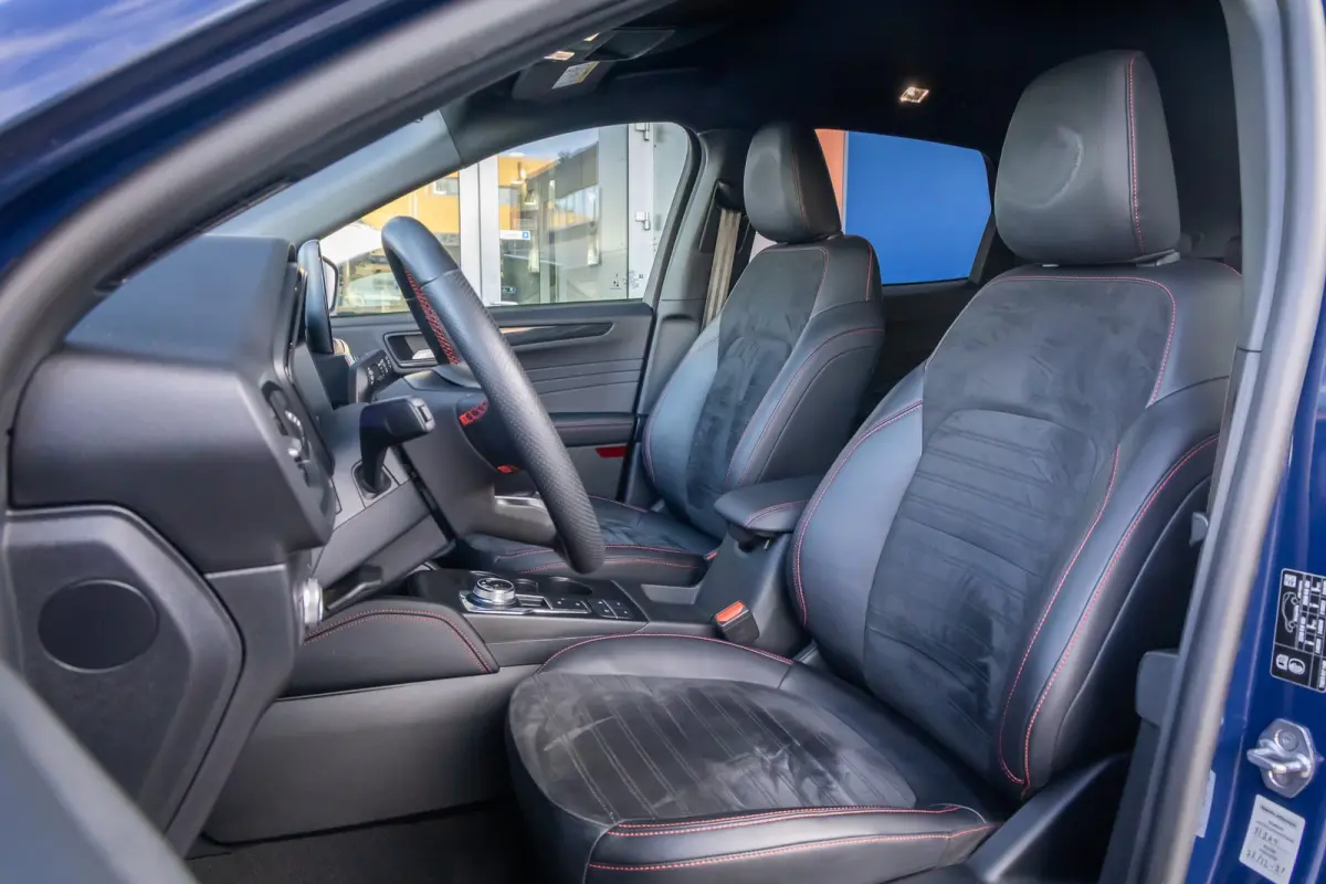 2.5 PHEV ST-Line X Trekhaak | Dodehoek detectie | Stoel- Stuurverwarming | Parkeersensoren | Keyless | Elek. Achterklep | Dodehoek Detectie | B&O | Apple Carplay/Android Auto | Achteruitrijc