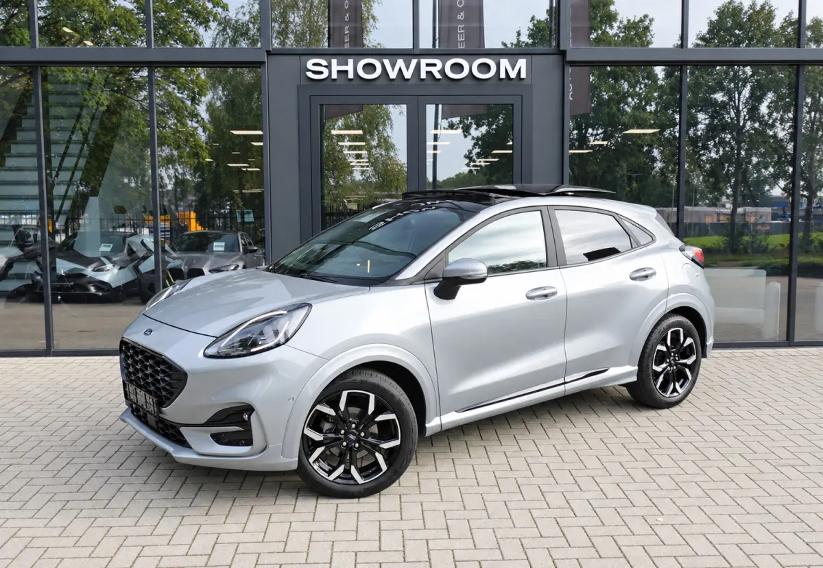 1.0 EcoBoost ST-Line X PANO B&O CAM