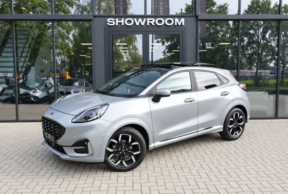 1.0 EcoBoost ST-Line X PANO B&O CAM