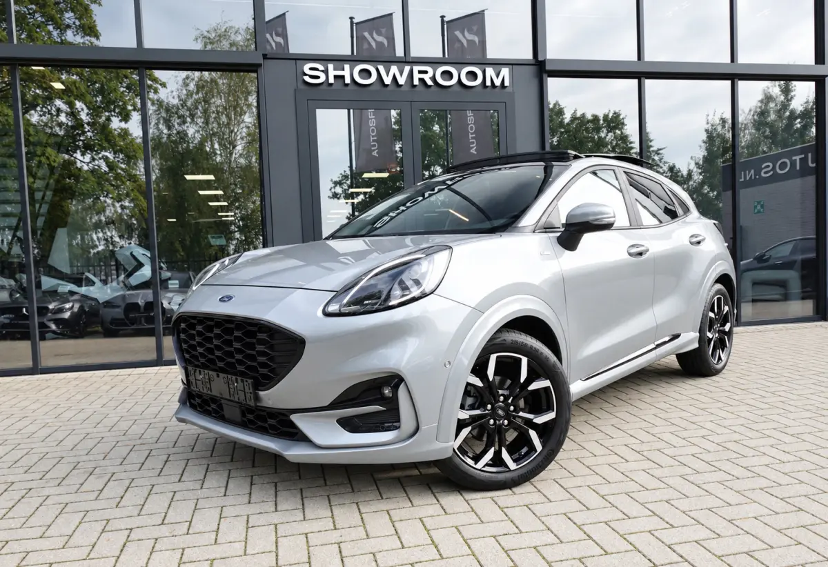 1.0 EcoBoost ST-Line X PANO B&O CAM