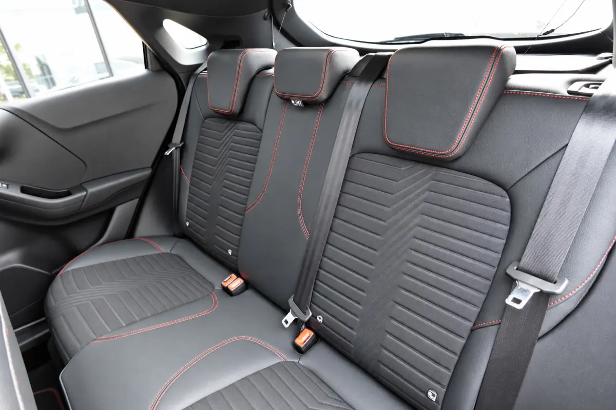 1.0 EcoBoost ST-Line X PANO B&O CAM