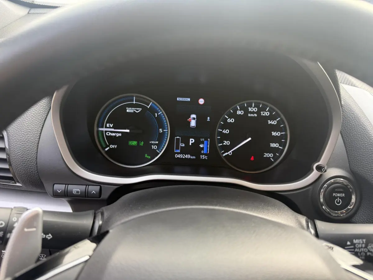 2.4 PHEV Business Intense+