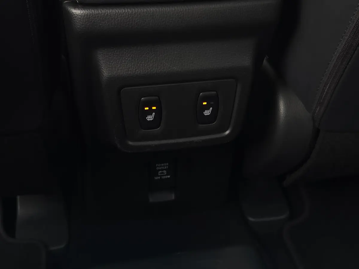 2.4 PHEV Exectutive Adaptive cruise control / apple carplay& android auto / Stoelverwarming voor en achter / stuurverwarming / key less entry/start