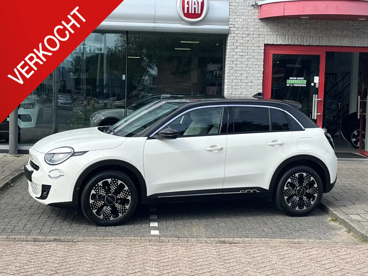 1.2 Hybrid T3 81 kW DCT La Prima AUTOMAAT|NAVI|CLIMATE|APPLE/ANDROID|CAMERA|PDC|18"