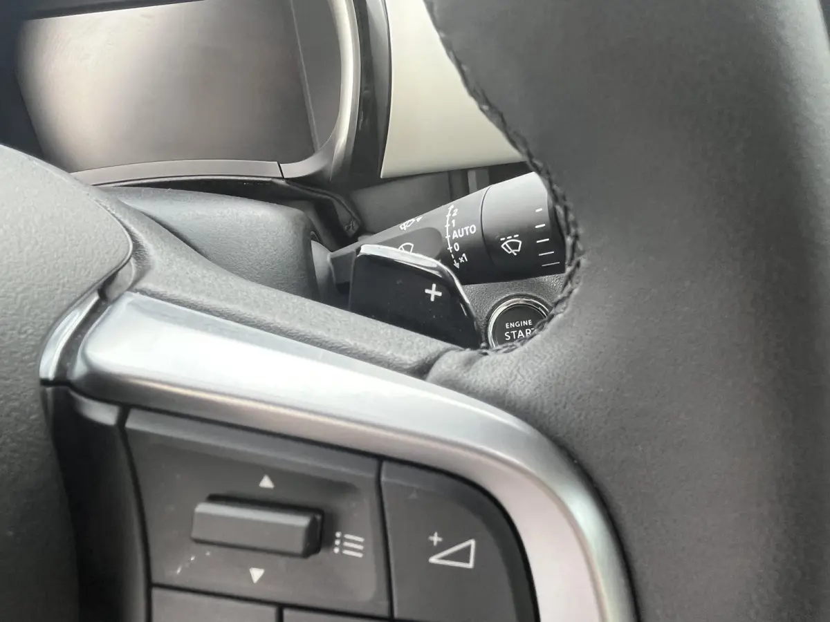1.2 Hybrid T3 81 kW DCT La Prima AUTOMAAT|NAVI|CLIMATE|APPLE/ANDROID|CAMERA|PDC|18"