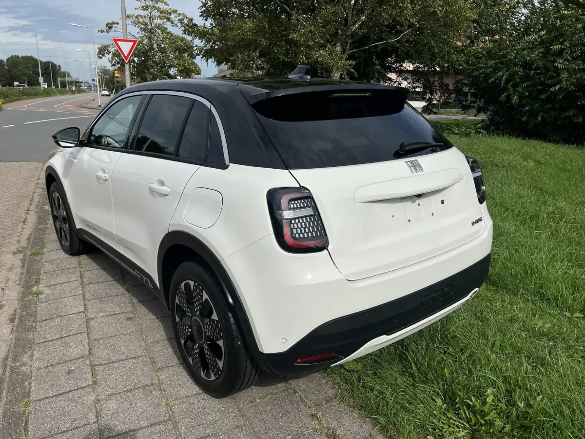 1.2 Hybrid T3 81 kW DCT La Prima AUTOMAAT|NAVI|CLIMATE|APPLE/ANDROID|CAMERA|PDC|18"